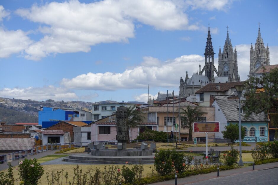 Quito street tour