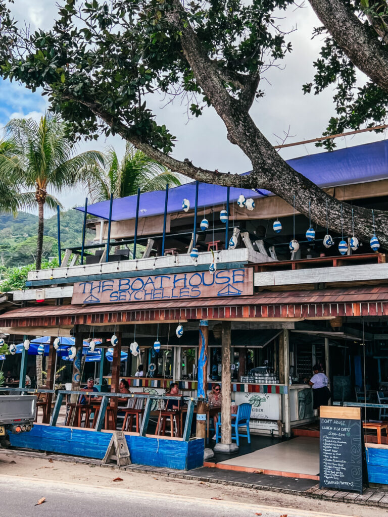 beau vallon Mahe Seychellerna the boat house